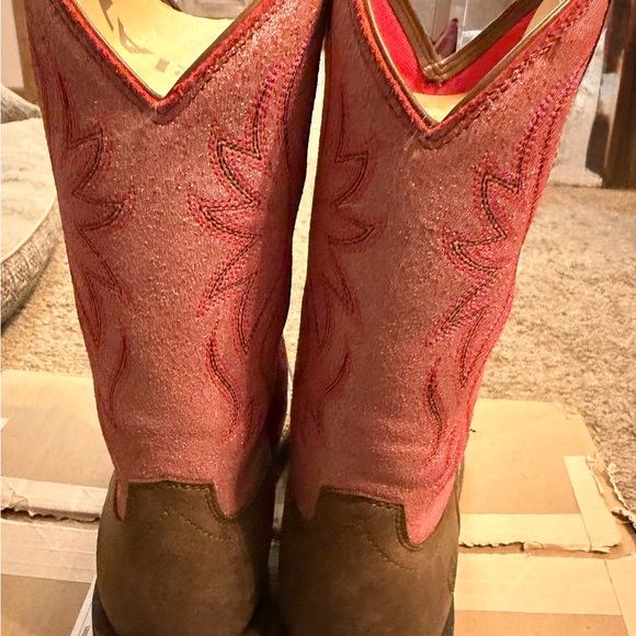 Ariat Fatbaby Boots in Brown and Pink - Picture 4 of 7